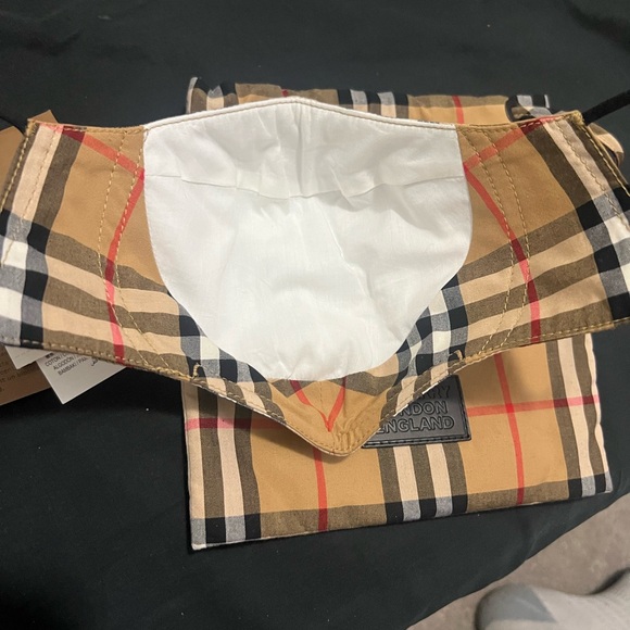 Burberry Beige Checkered Face Mask - Picture 3 of 7